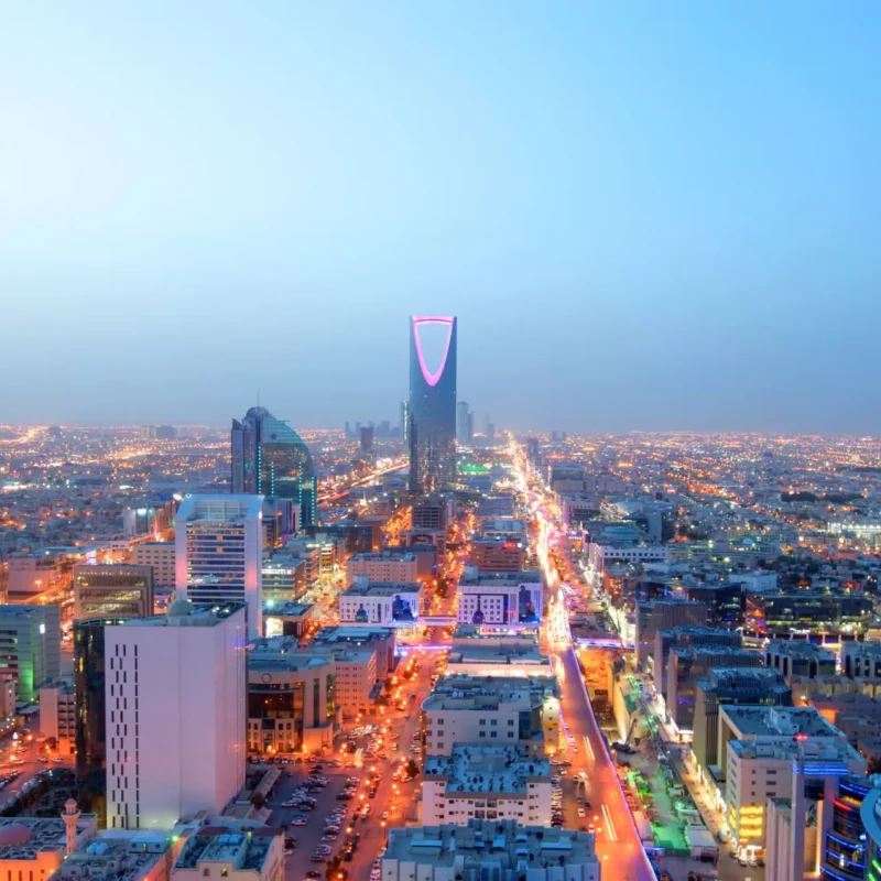 آسمان‌خراش‌ها و مراکز خرید ریاض